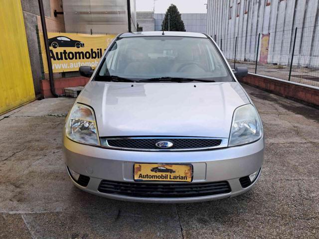 FORD Fiesta 1.4 16V 5p. Ghia ok neopatentati