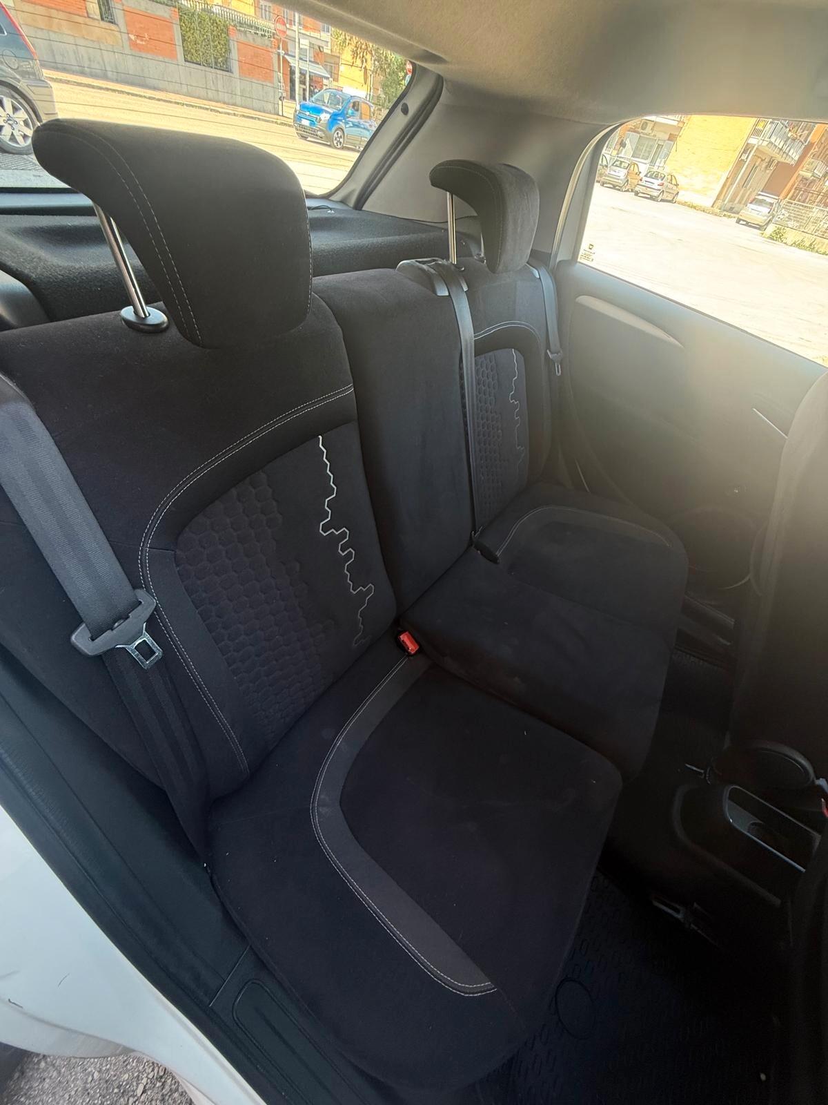 Fiat Punto 1.3 MJT II 75 CV 5 porte Lounge