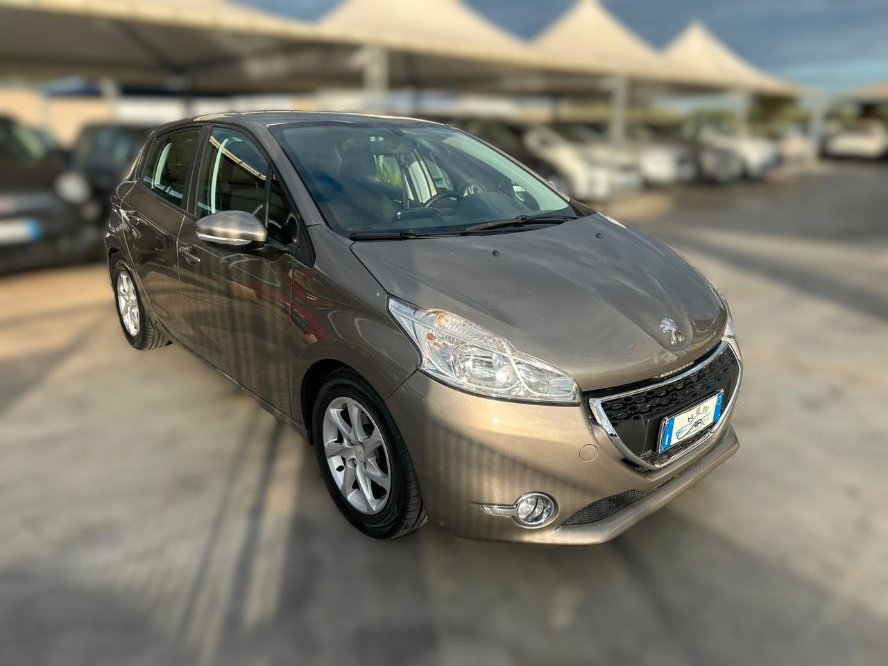 Peugeot 208 1.4 HDi 68 CV 5 porte Business