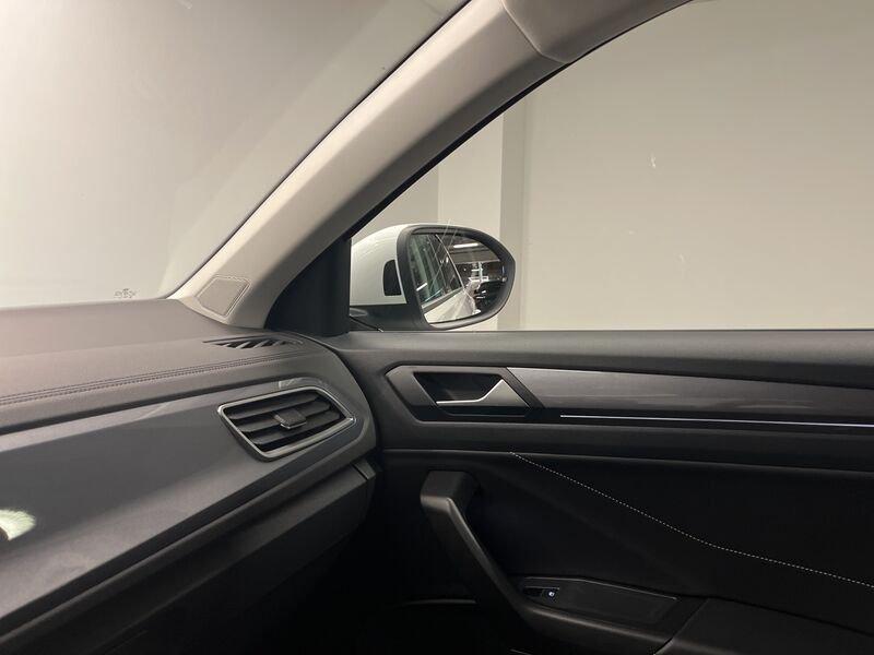 Volkswagen T-Roc Nuovo Style 1.0 TSI kW ( CV) Manuale