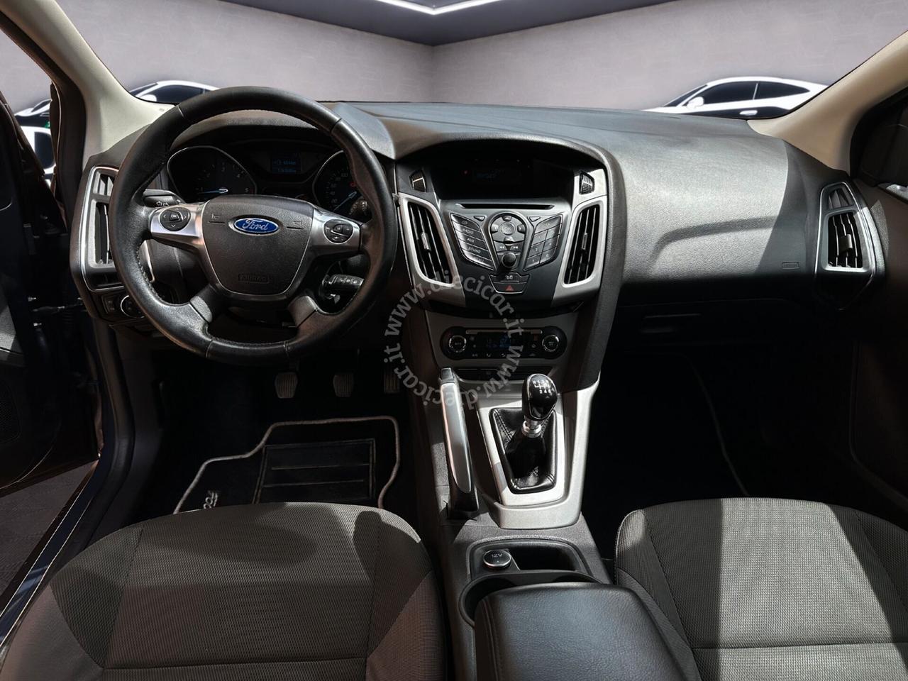 Ford Focus 1.6 TDCi 115 CV SW TAGLIANDI DISTRIBUZIONE GOMME FATTI