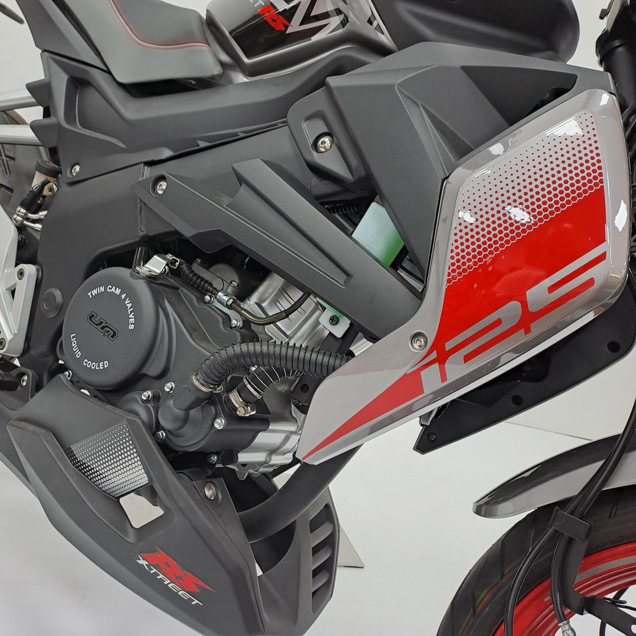 UM XTREET RS 125 *PROMO