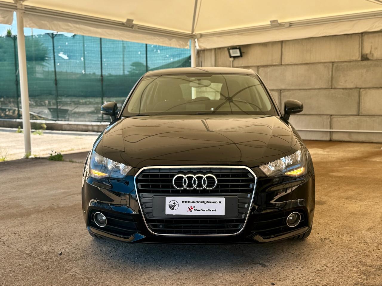 Audi A1 1.6 TDI Attraction 90 cv - 2012