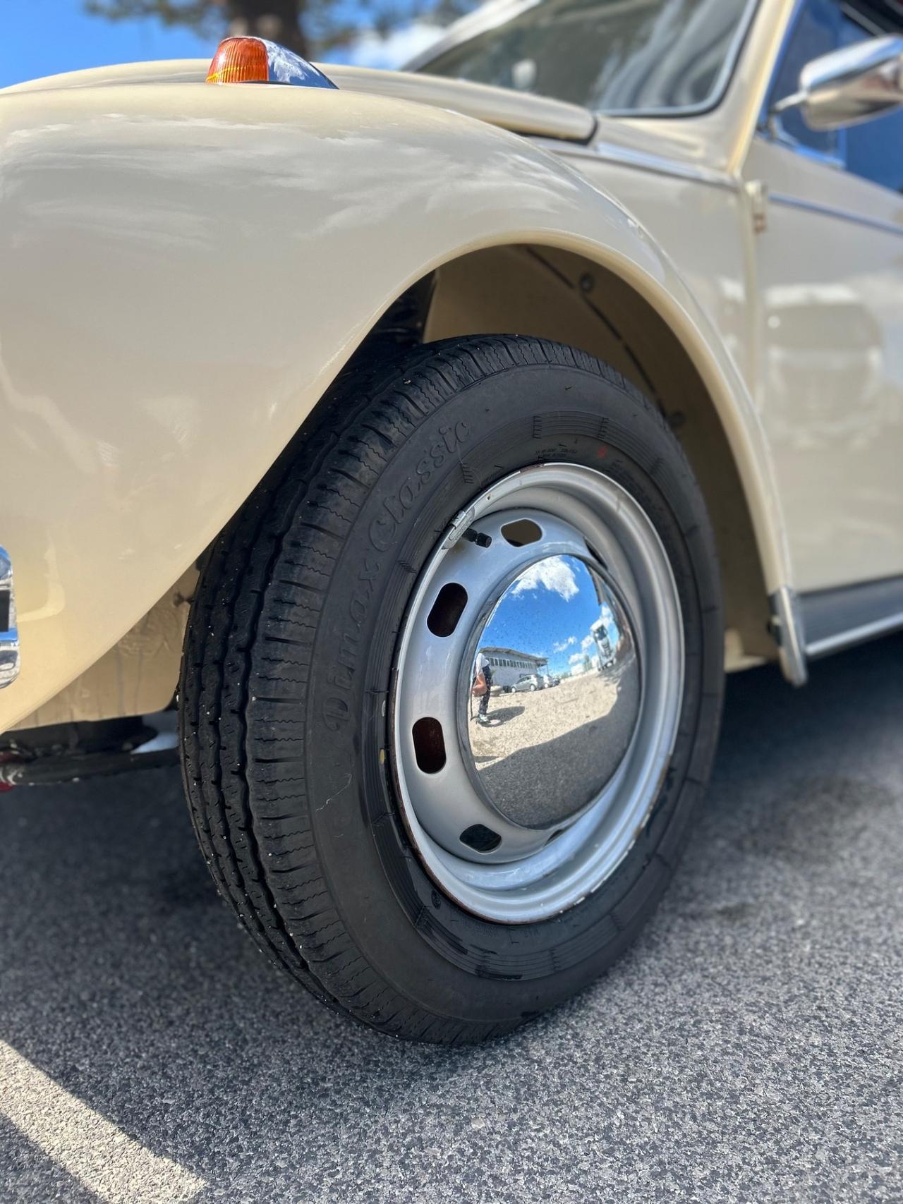 Volkswagen Maggiolino cabrio anni 70