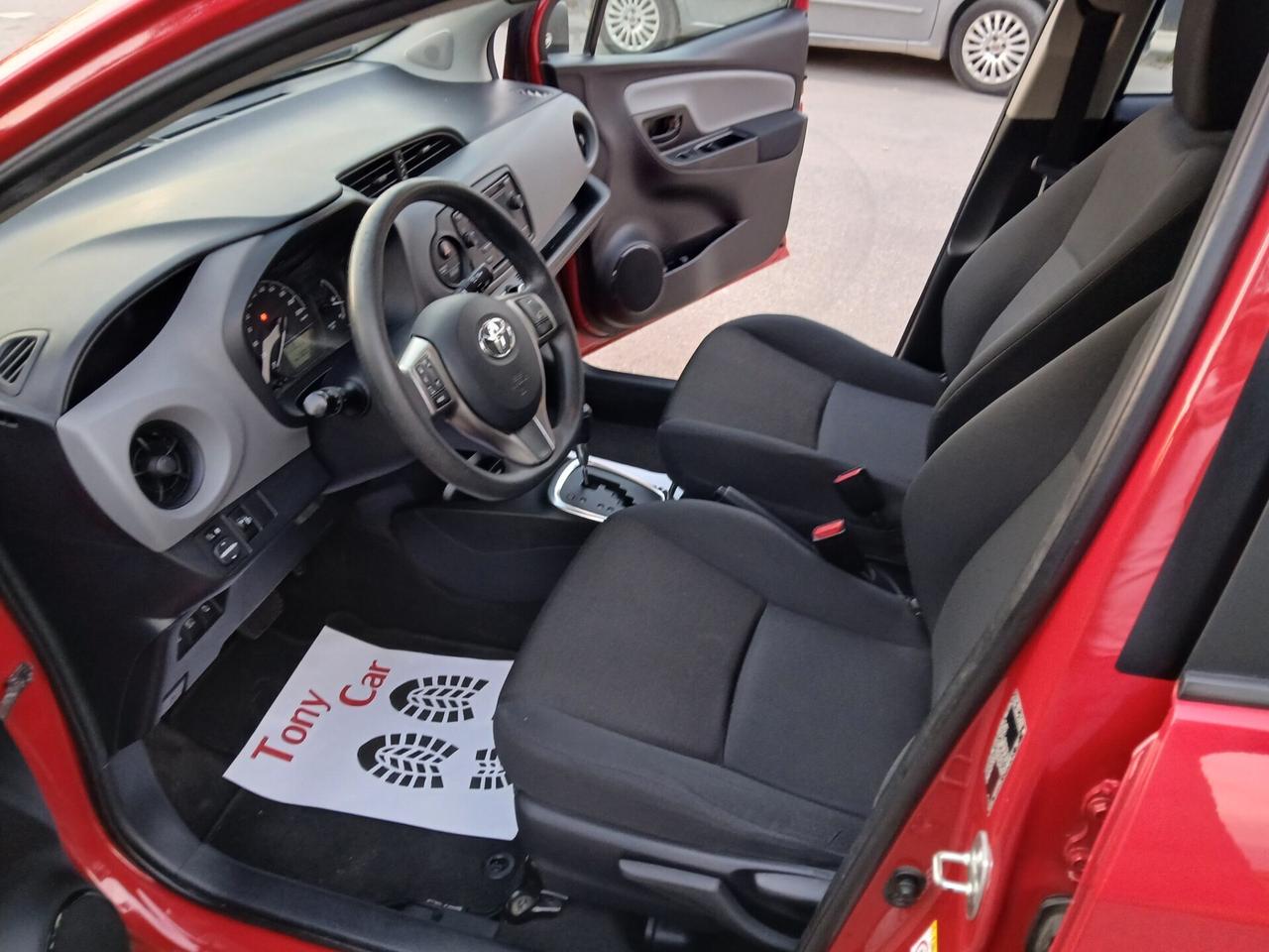 Toyota Yaris 1.5Hybrid 5 porte 1proprietario NuovA