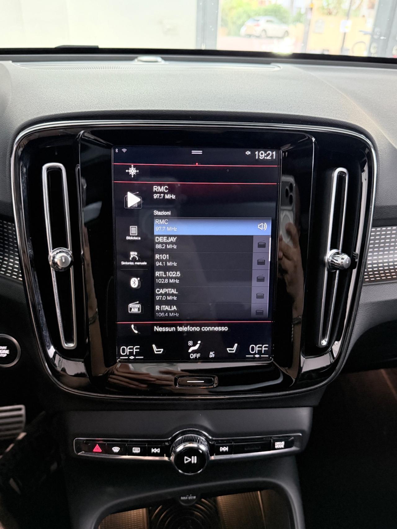 Volvo XC40 D4 AWD Geartronic R-design