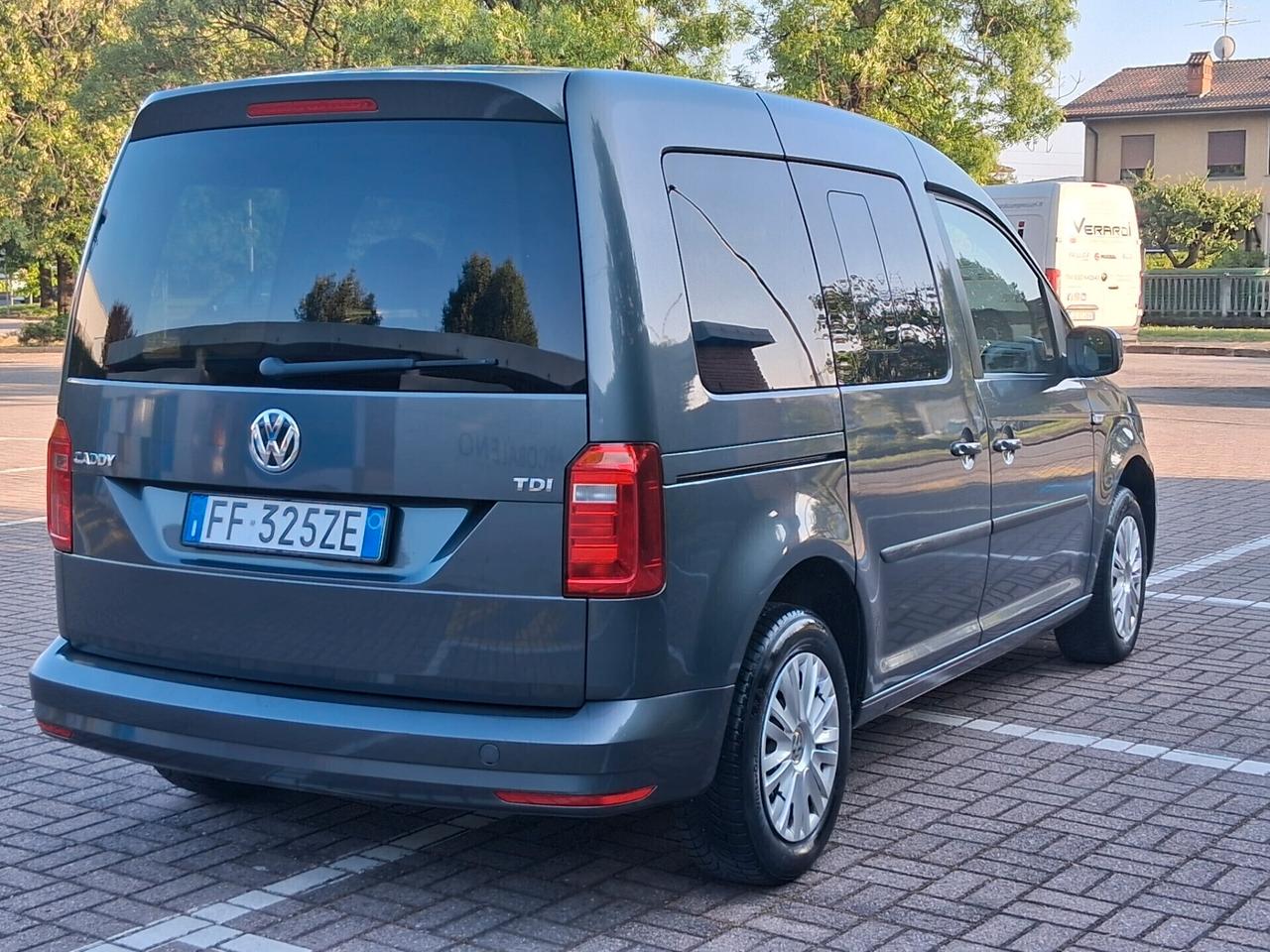 Volkswagen Caddy 2.0 TDI 102 CV Trendline..CELL 320 147 1147 WUATSAPP.