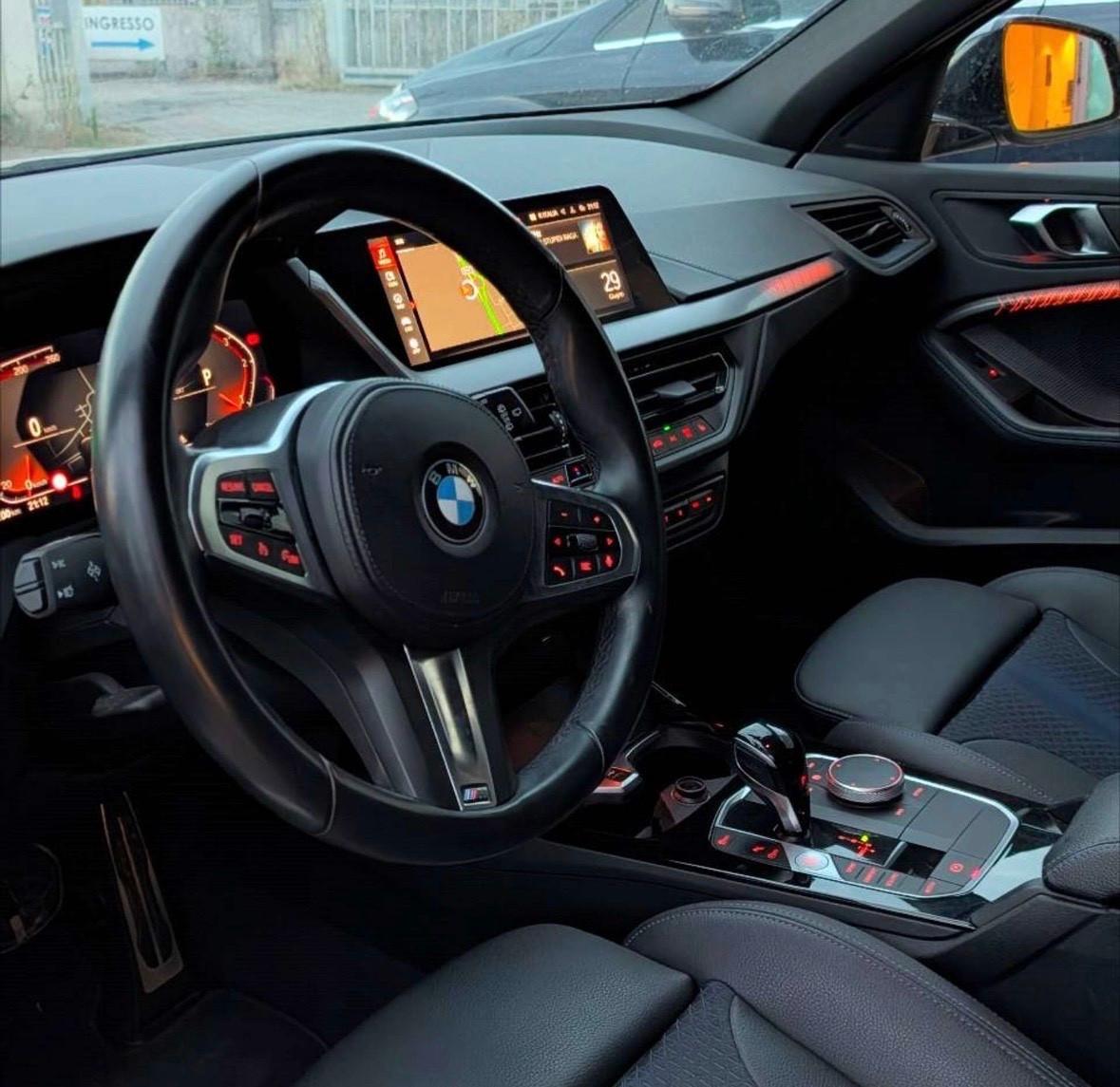 Bmw 118d 5p. Msport