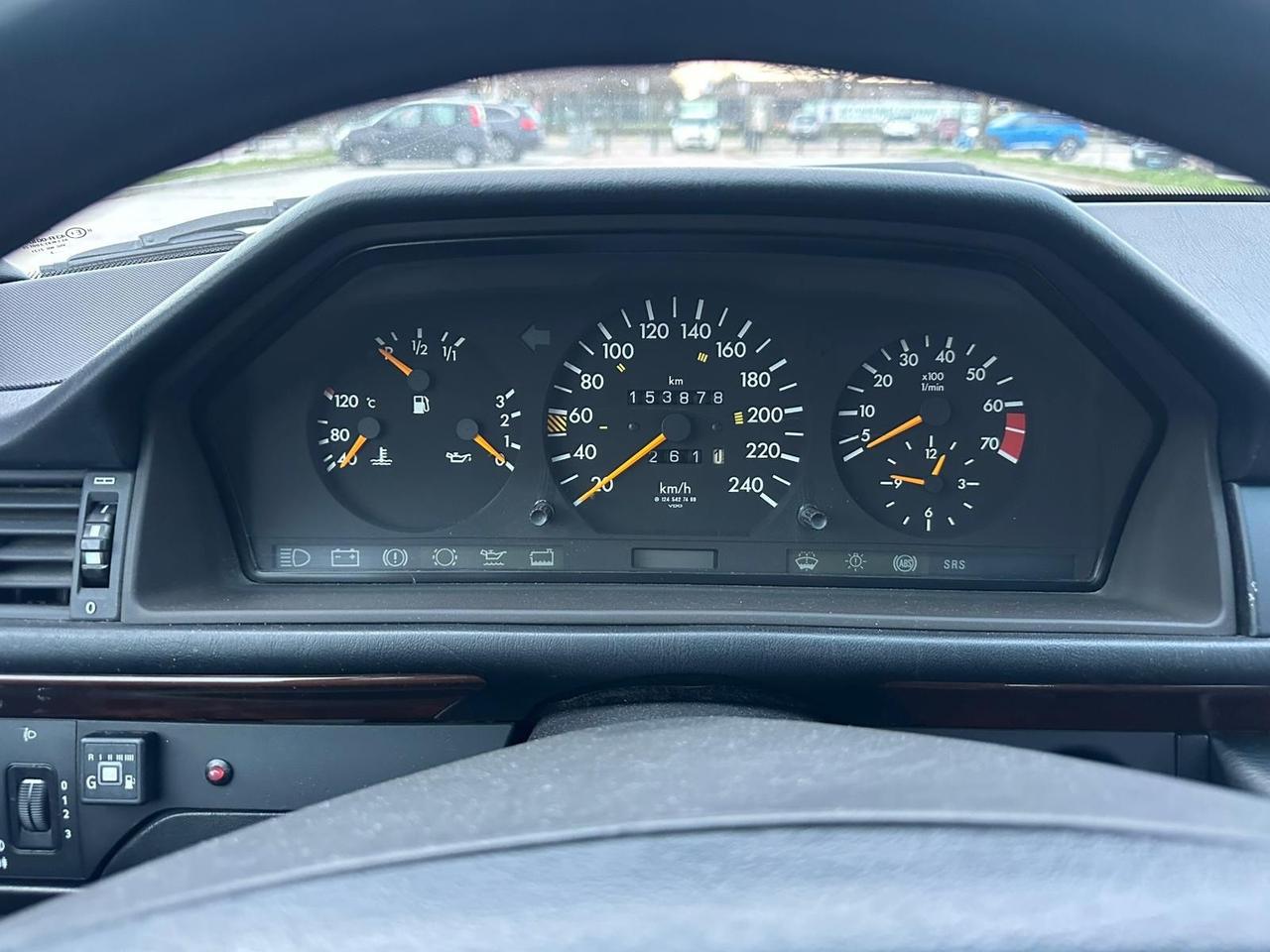 Mercedes-benz E 200 E200