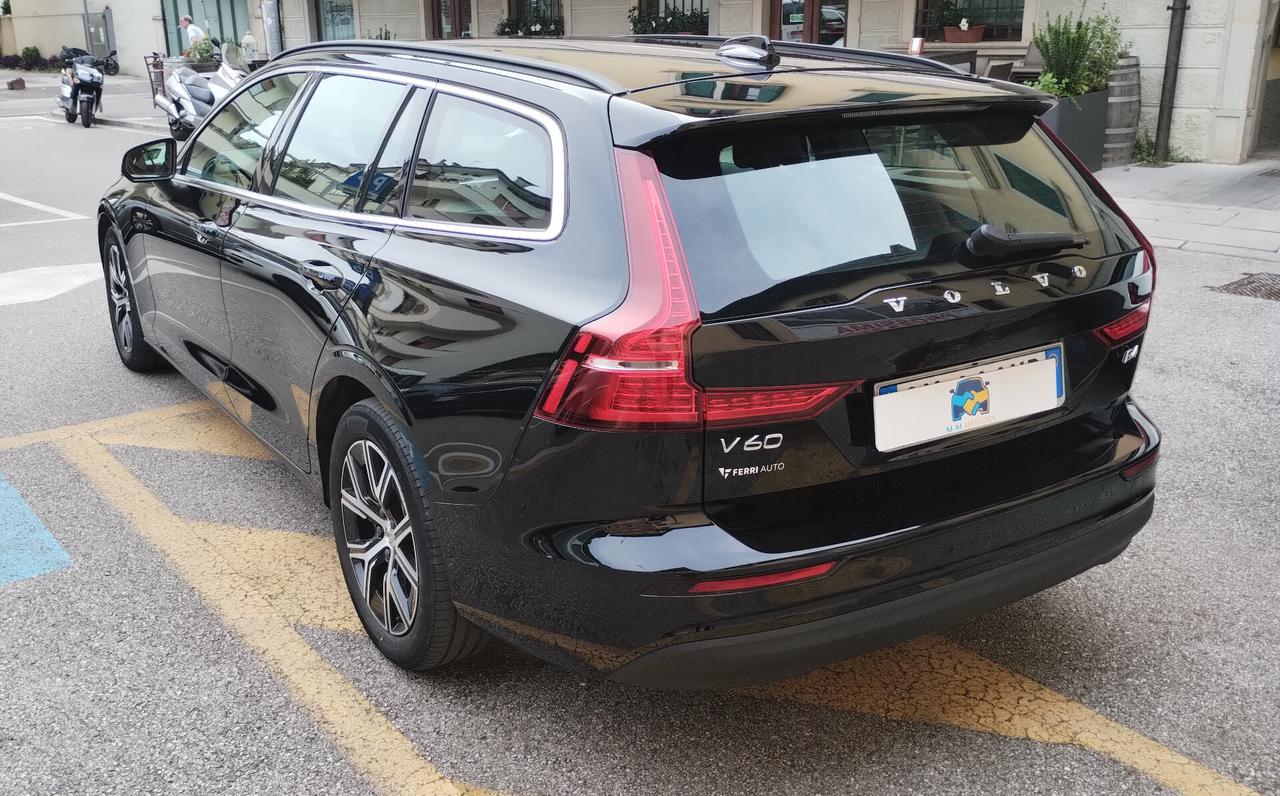 Volvo V60 2.0 MHEV Hybrid Core PROMMO