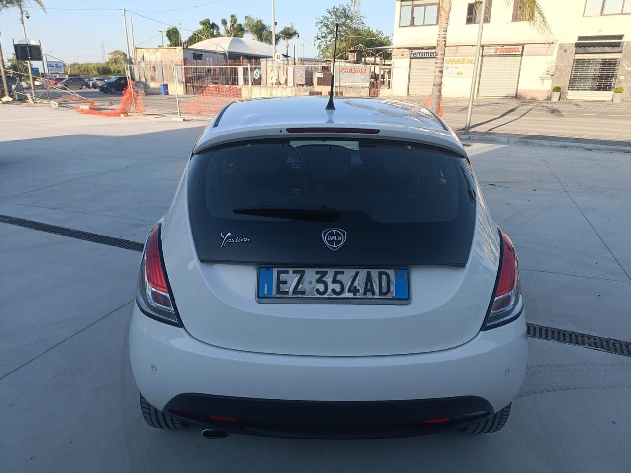 Lancia Ypsilon 1.3 MJT 16V 95 CV 5 porte S&S Gold