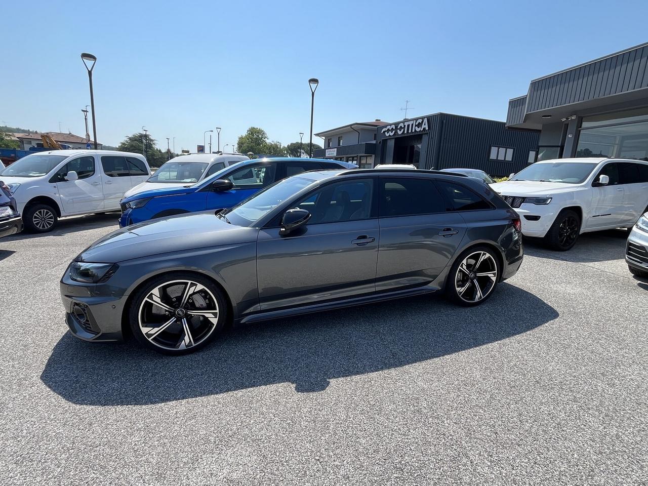 AUDI RS4 2900 TFSI 450 CV Tiptronic