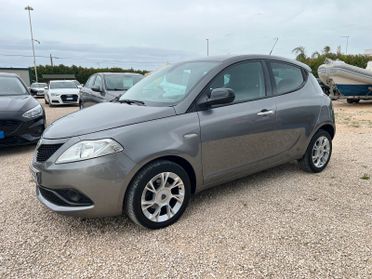 Lancia Ypsilon 1.2 69 CV 5 porte Gold my19 UNIPRO