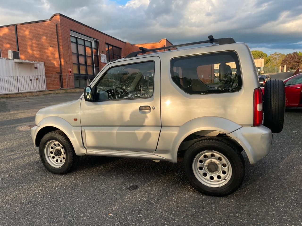 Suzuki Jimny 1.3i 16V cat 4WD JLX
