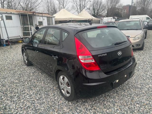 Hyundai i30 1.4 16V 109CV 5p. BlueDrive GPL