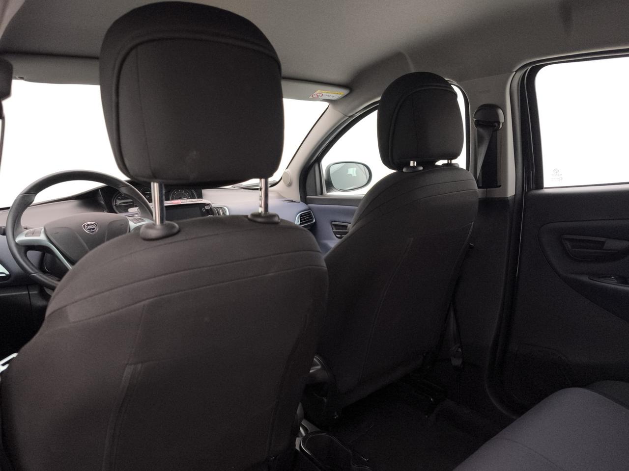 LANCIA Ypsilon III 2021 - Ypsilon 1.0 firefly hybrid Silver s&s 70cv