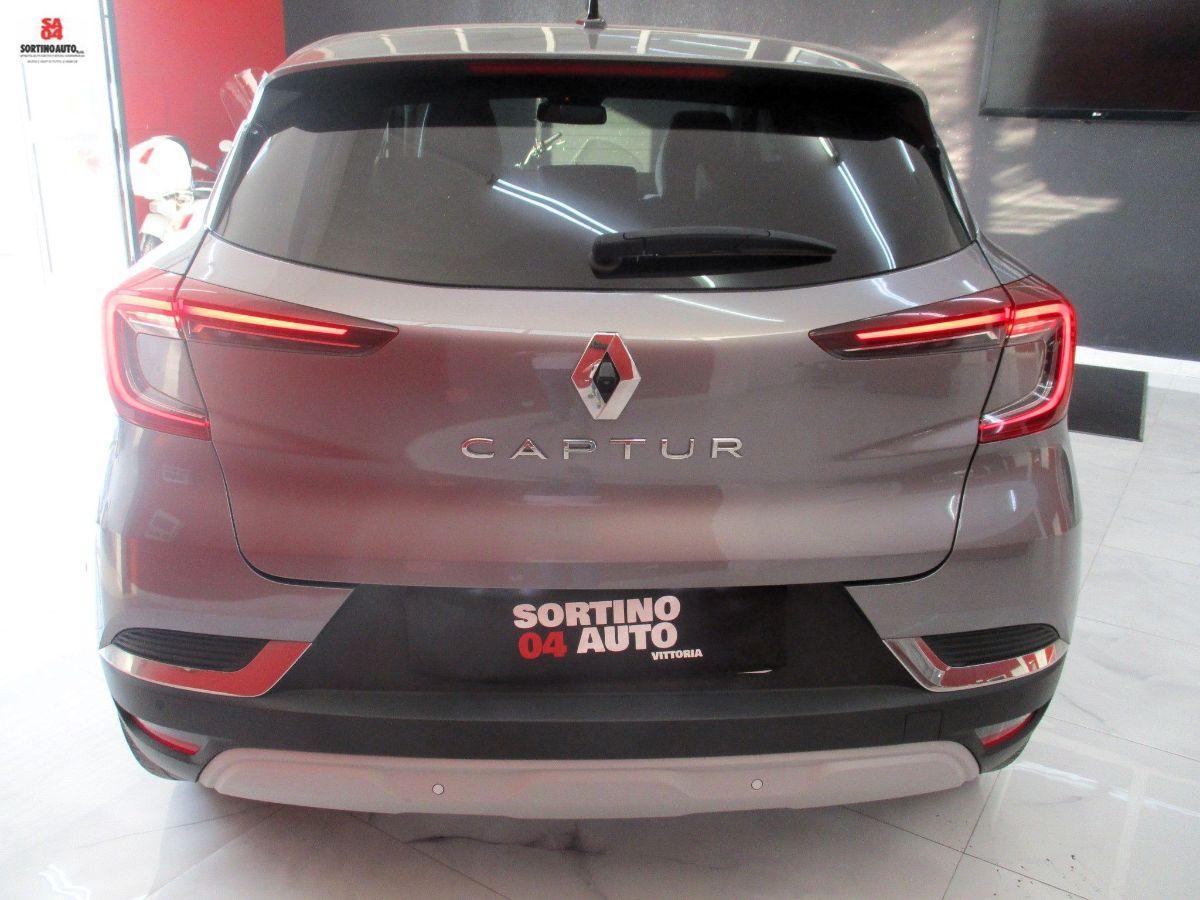 RENAULT Captur TCe 90cv Techno-2022 KM40000