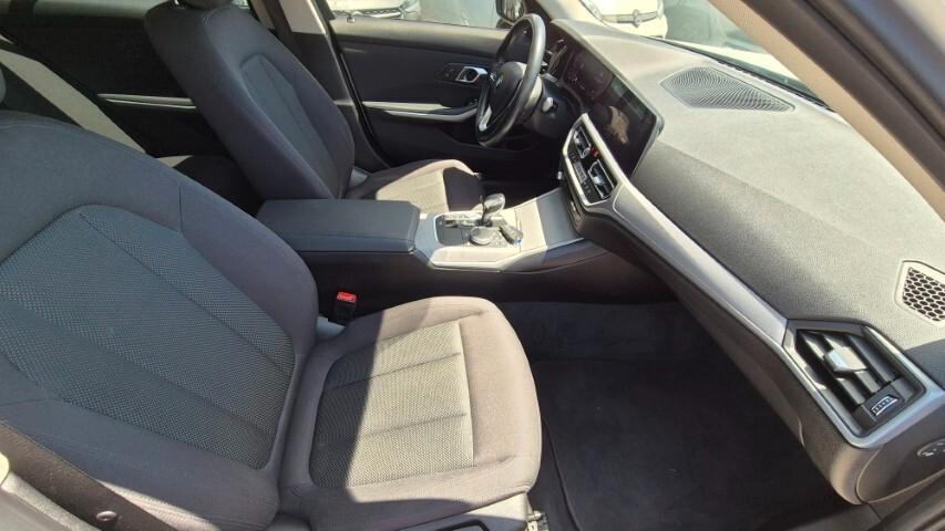 Bmw 320d Touring Business Advantage aut. - 2020