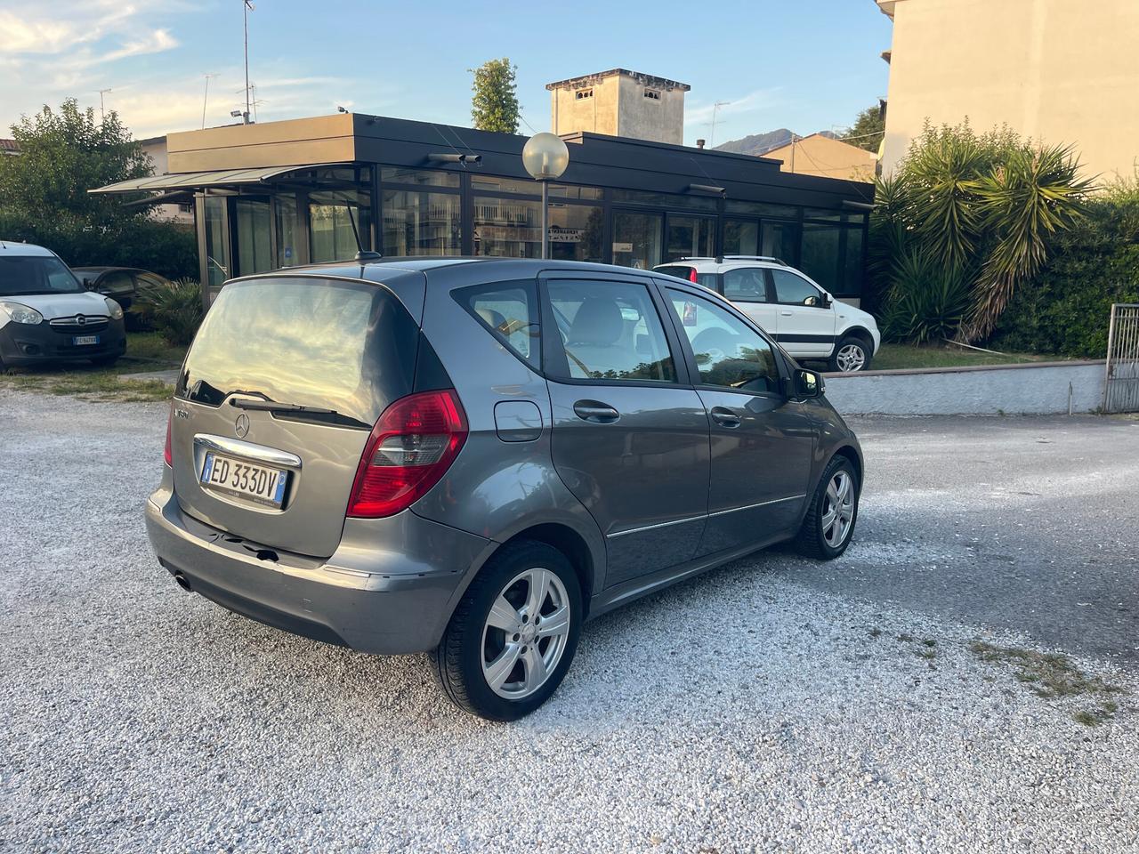 MERCEDES BENZ A 180 - AUTOMATICA - AVANTGARDE