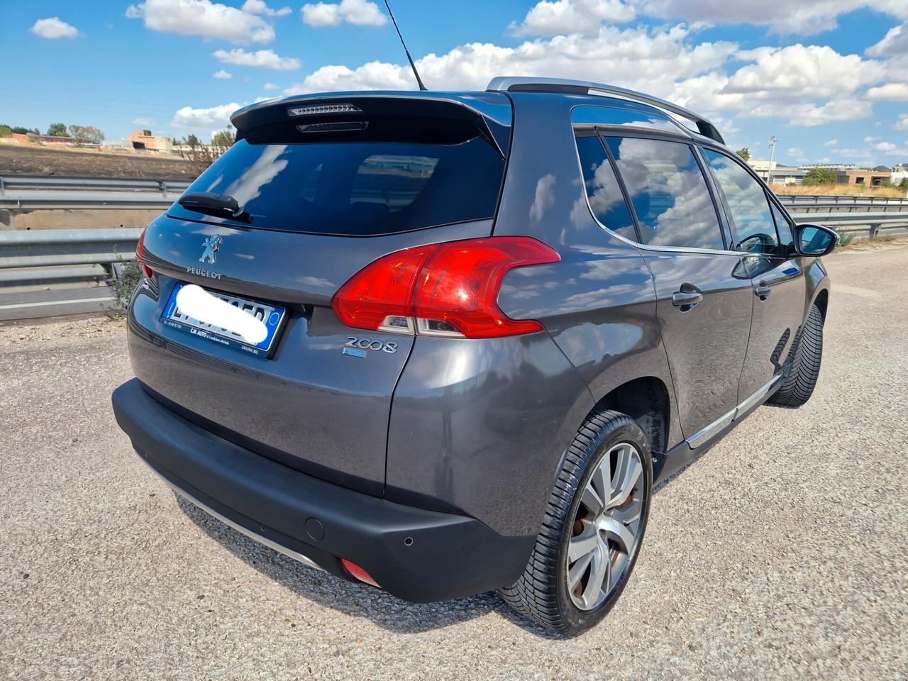 Peugeot 2008 1.6 e-HDi 92 CV Stop&Start Allure