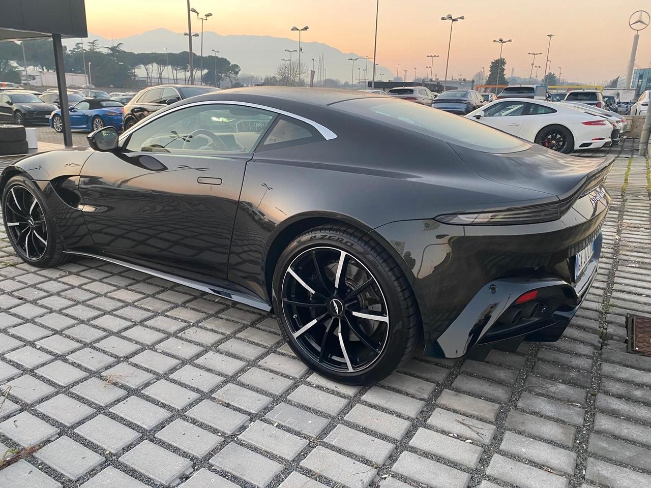 Aston Martin Vantage Coupé v8 4.0 auto