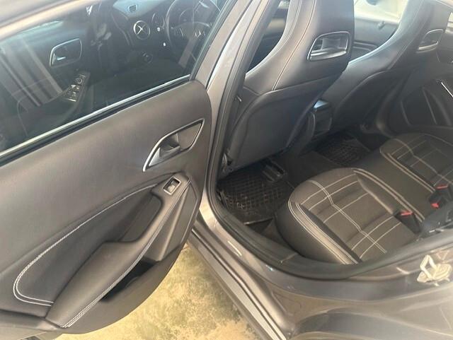 MERCEDES A180 PREMIUM AUTOMATICO