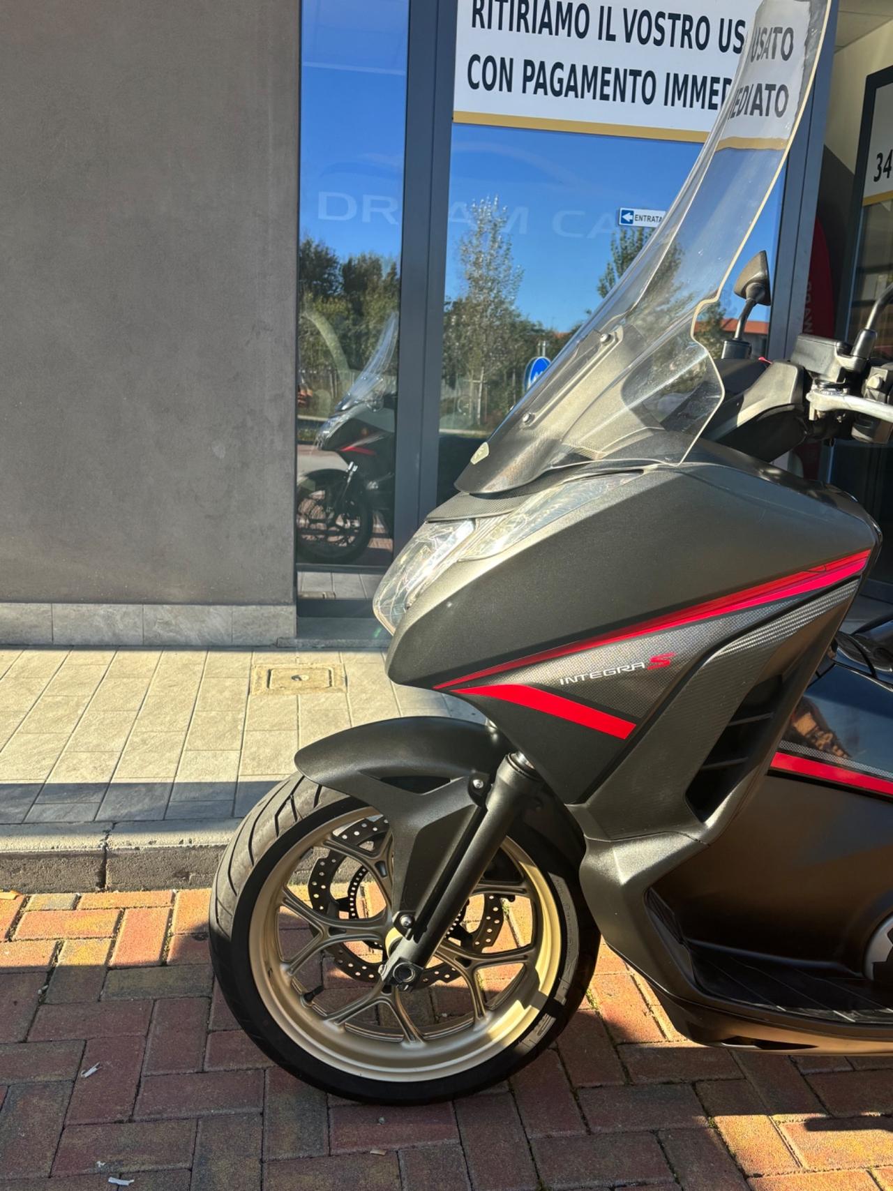 Honda Integra 750 S