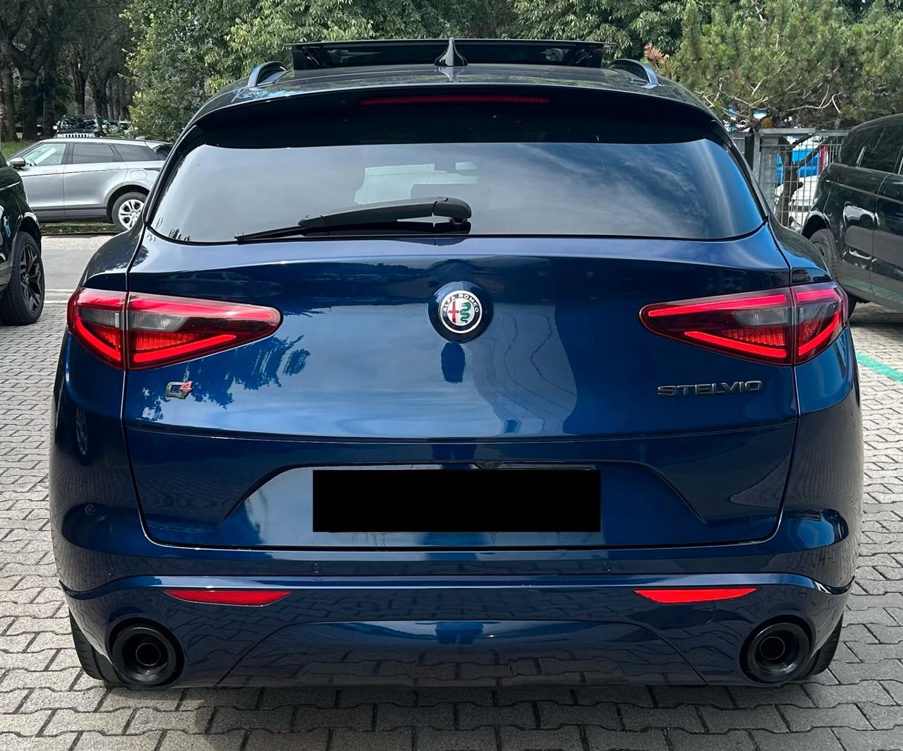 Alfa Romeo Stelvio SOLO PER COMMERCIANTI