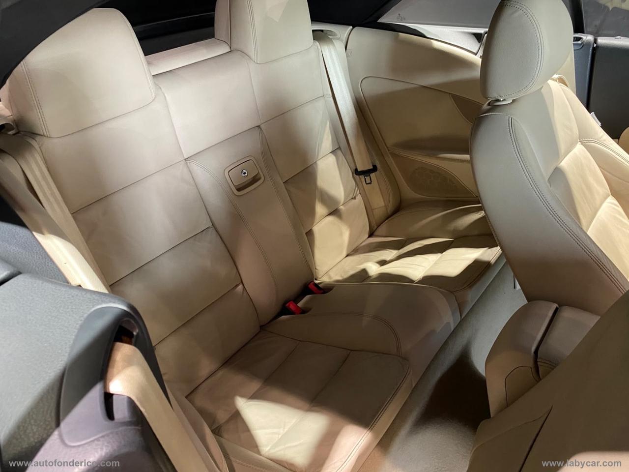 VOLKSWAGEN Eos 2.0 16V FSI
