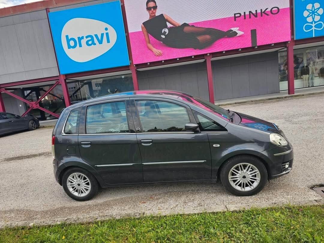 Lancia MUSA 1.4 Argento Ecochic GPL