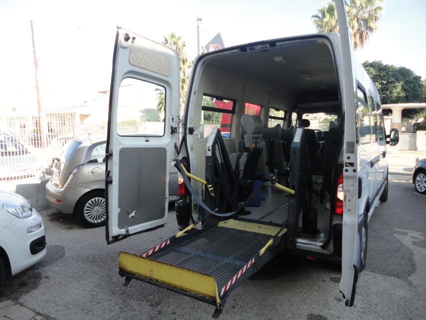 RENAULT Master 2.5 dci TRASPORTO DISABILI