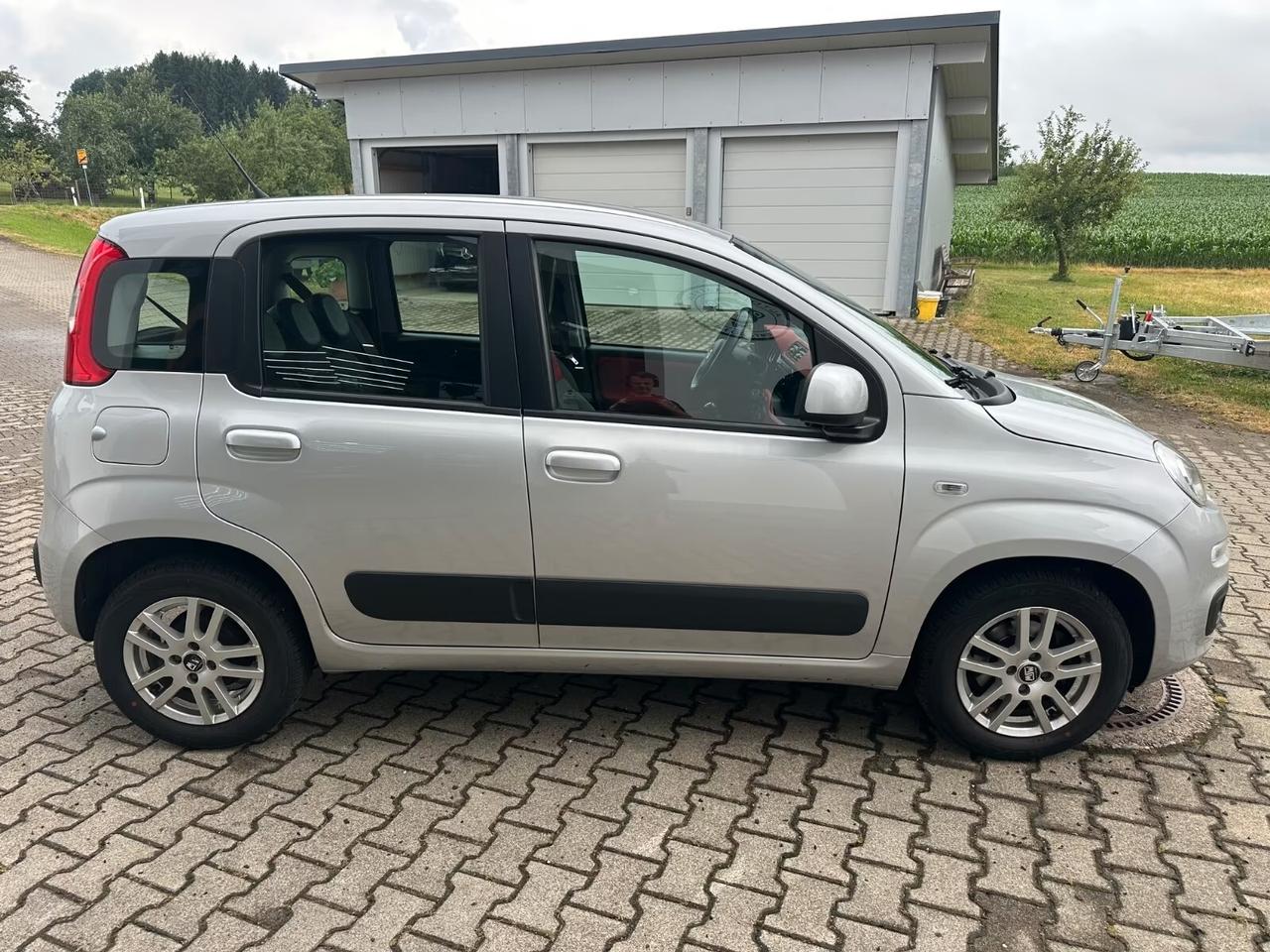 Fiat Panda 1.2 Lounge/5 posti/Prima mano/Aria condizionata