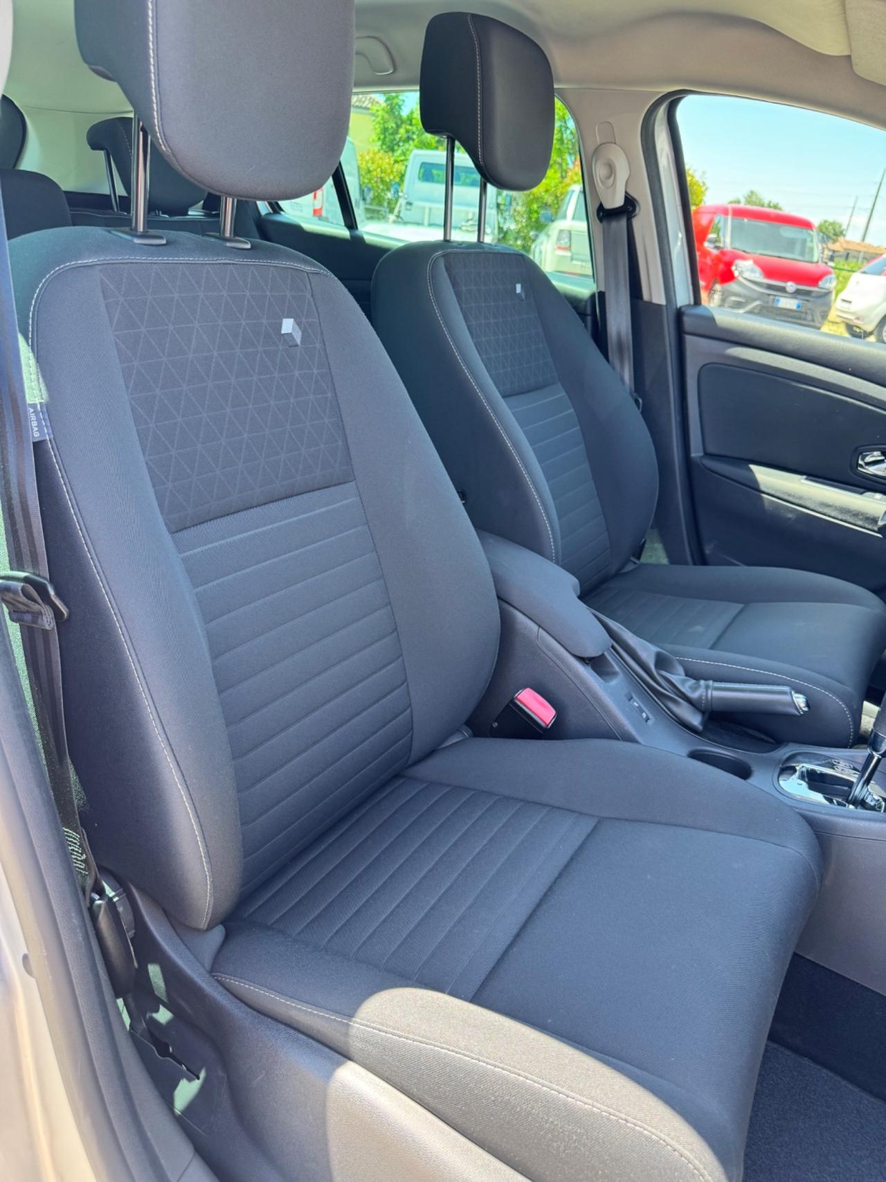 Renault Megane Mégane dCi 110CV EDC SporTour Limited