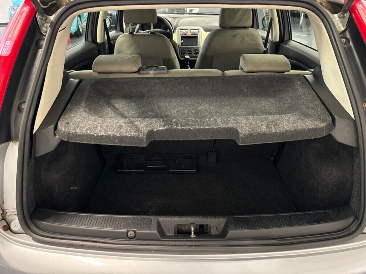 Fiat Grande Punto 1.2 5p DISTRIBUZIONE NUOVA!