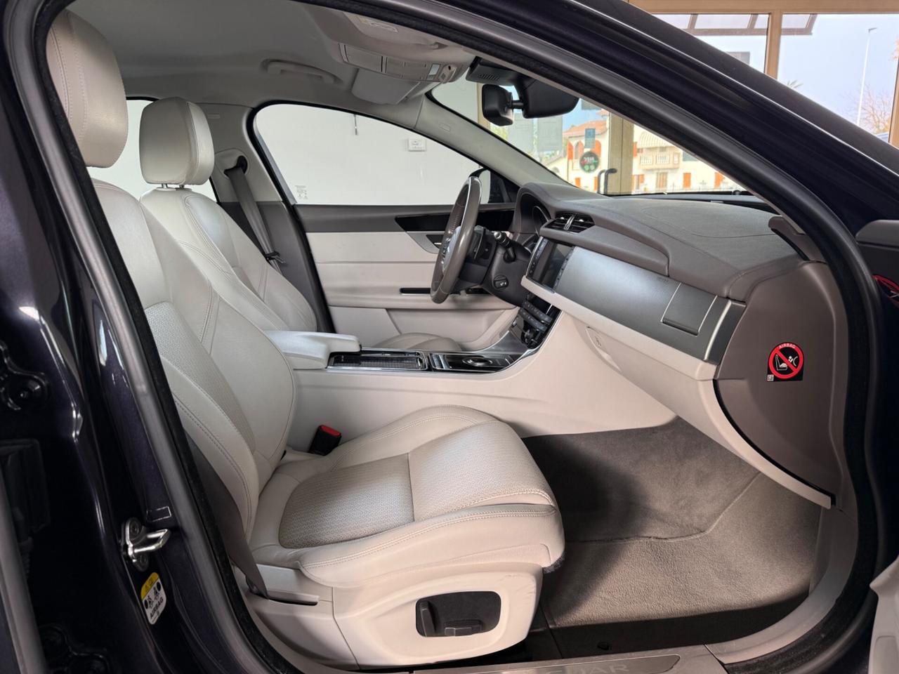 Jaguar XF 2.0 D 180 CV Portfolio KM CERTIFICATI JAGUAR