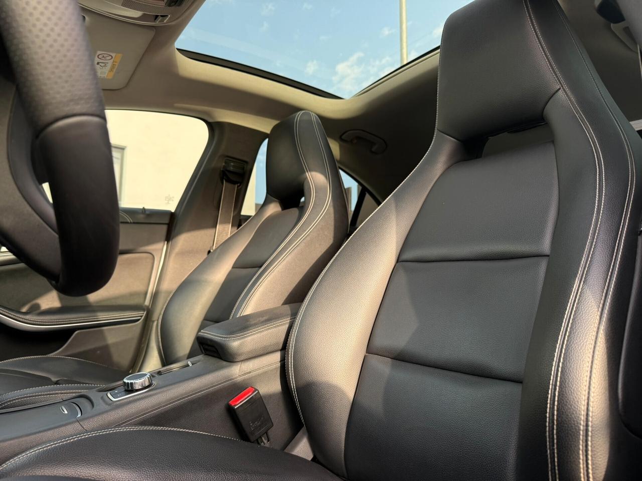 Mercedes-benz CLA 200 D 2.2 136CV AMG Premium Auto TETTO ITALIANA UNICO PROPRIETARIO
