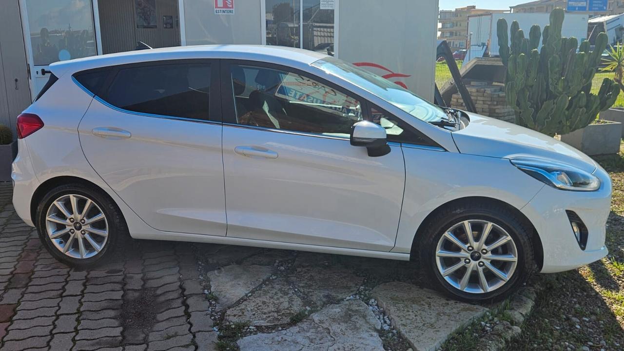 Ford Fiesta 1.1 75 CV GPL 5 porte Titanium