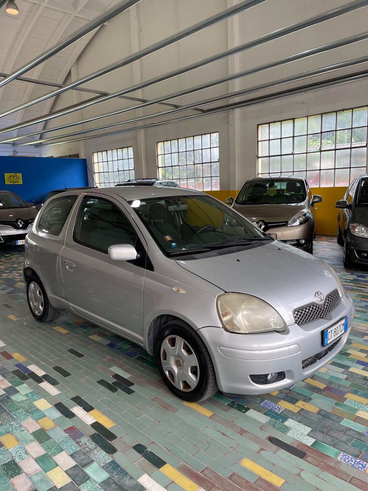 Toyota Yaris 1.4 tdi D-4D cat 3 porte