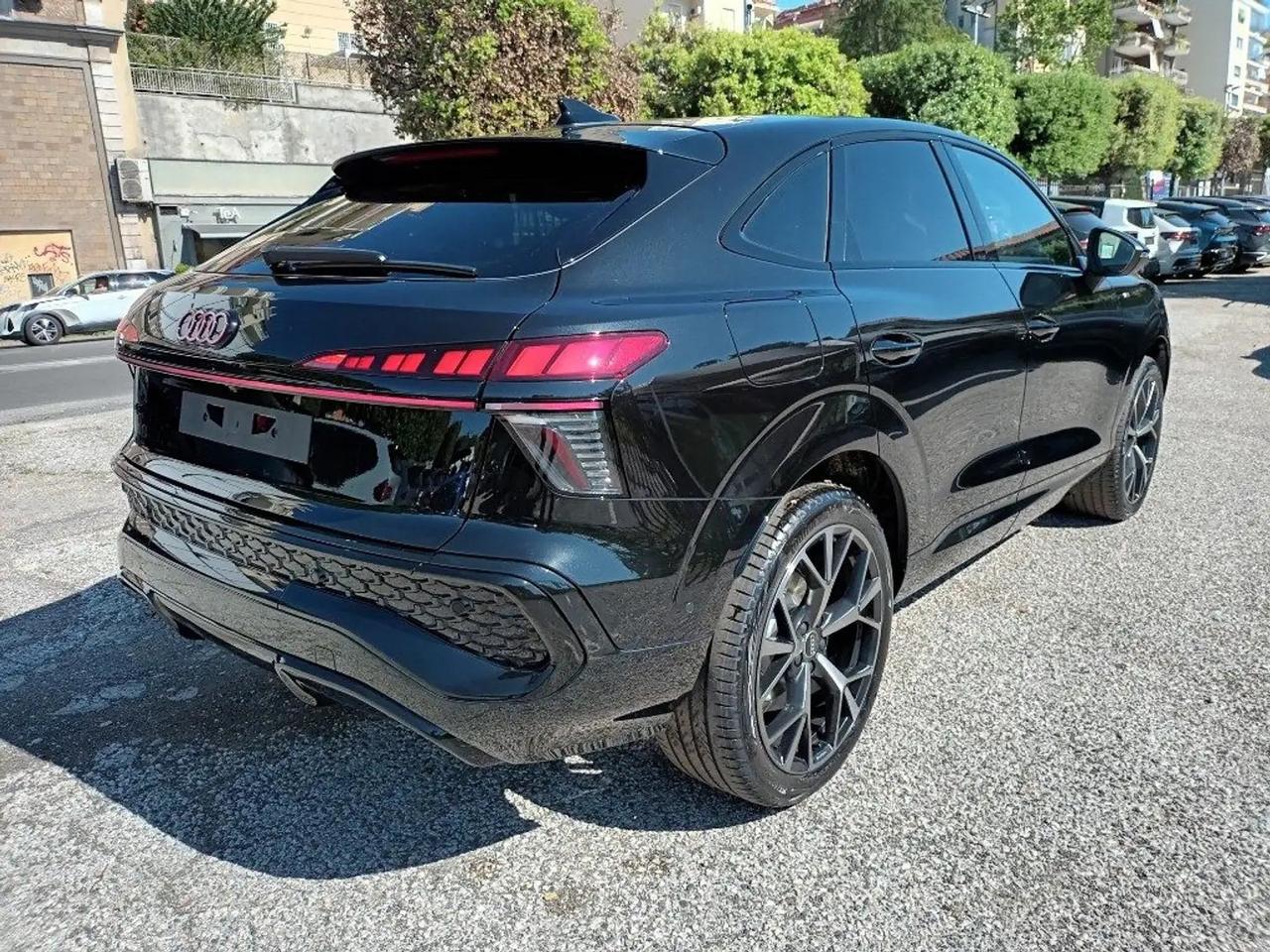 Audi Q3 SPB 35 TDI S-tronic 150cv S-line Black Line KM0