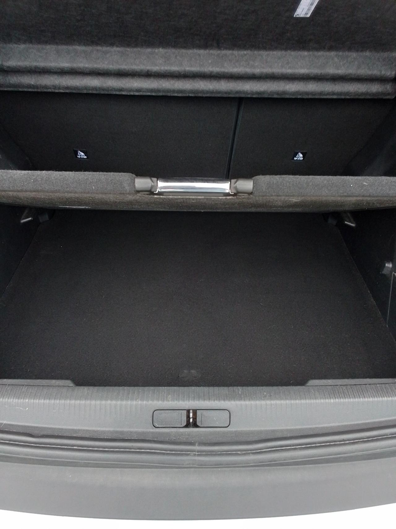 Peugeot 2008 PureTech 130 S&S Allure Navi Pack