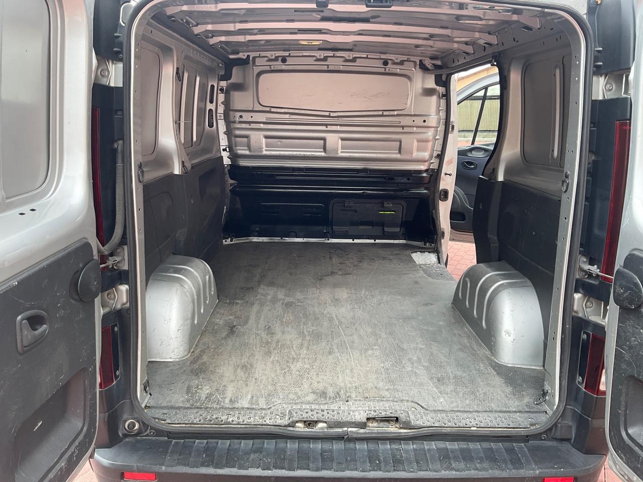 Opel Vivaro 1.6 cdti biturbo 120cv