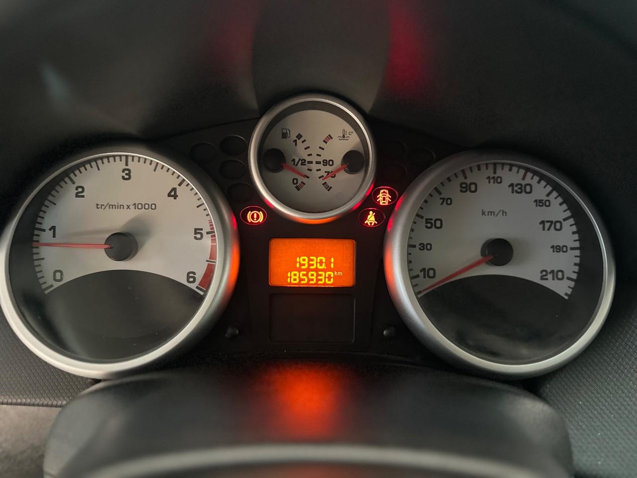 Peugeot 207 1.6 HDi 110CV 5p. XS
