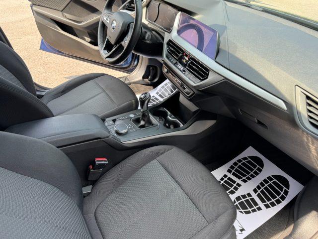 BMW 116 d 5p. Luxury