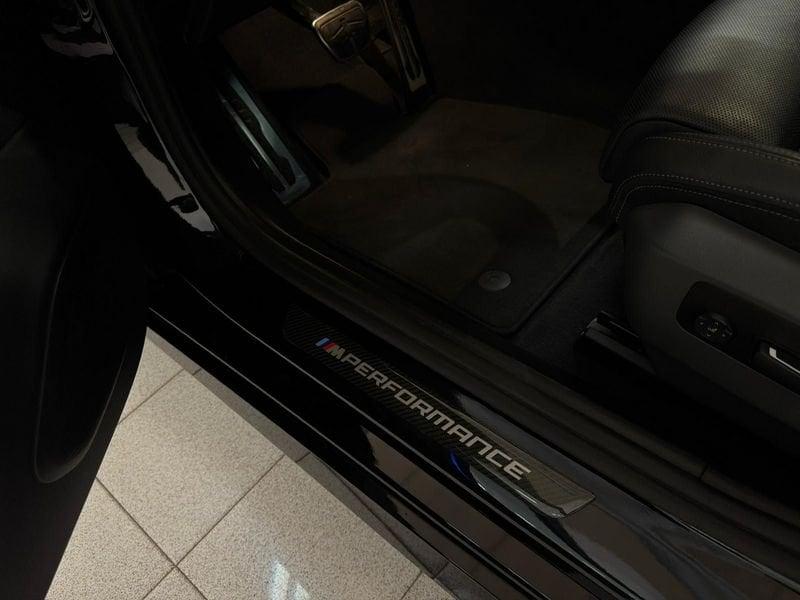 BMW Serie 5 530e sDrive M Sport Pro | TETTO PANORAM. | IVA ESPOSTA