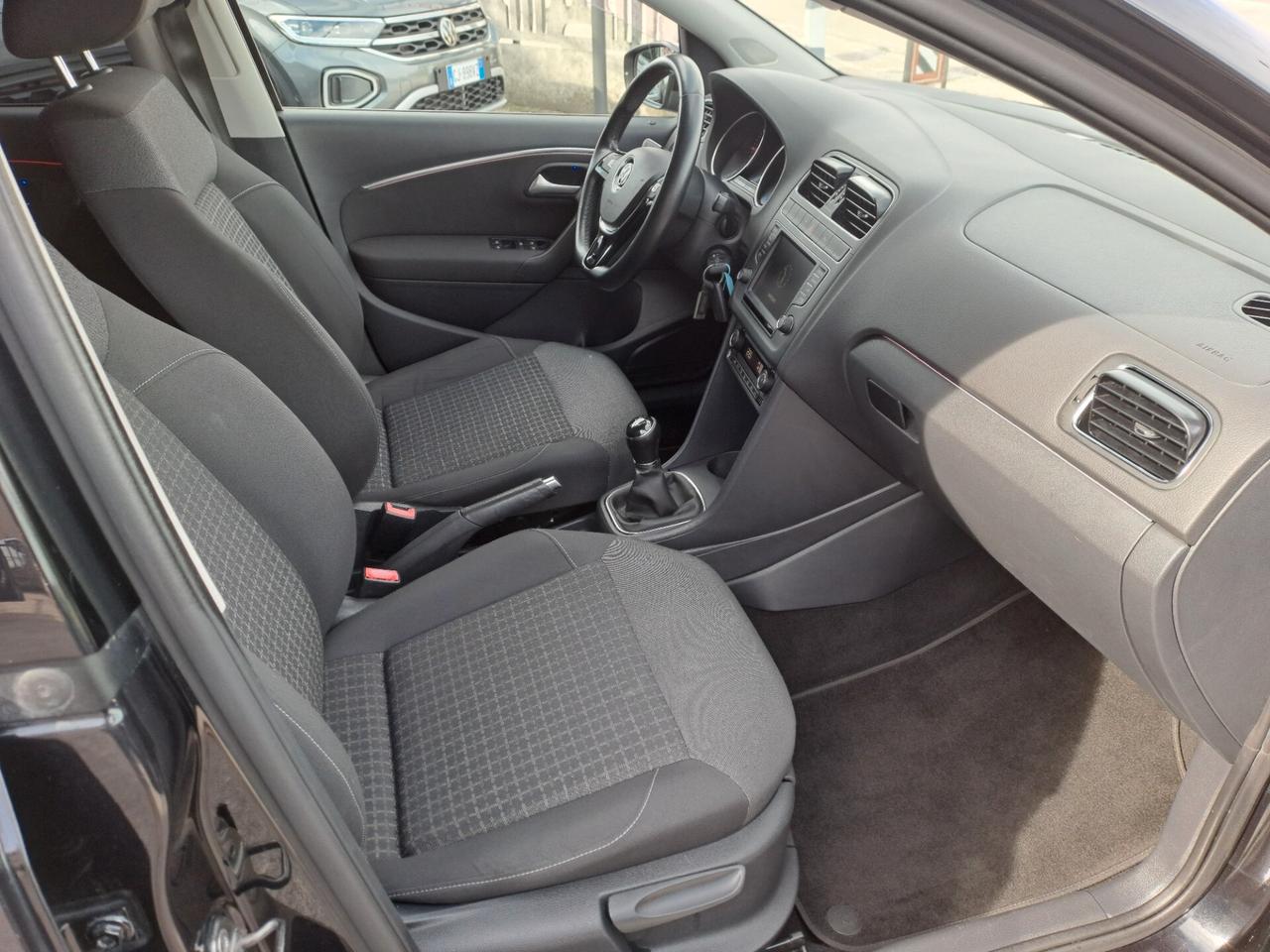 VW POLO 1.4 TDI 90CV 5P. HIGHLINE - OK NEOPATENTATI