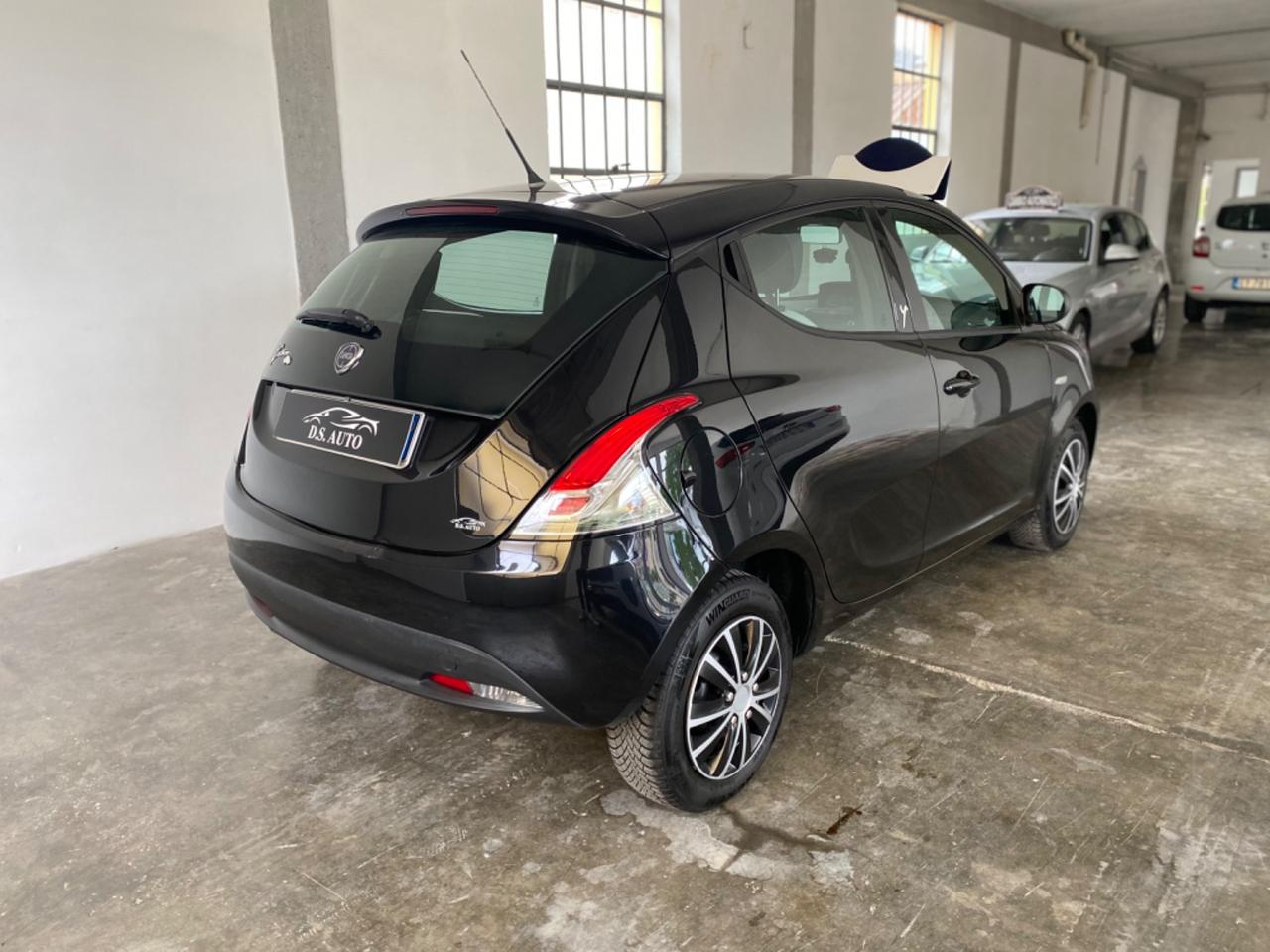 Lancia Ypsilon 2015 unico proprietario