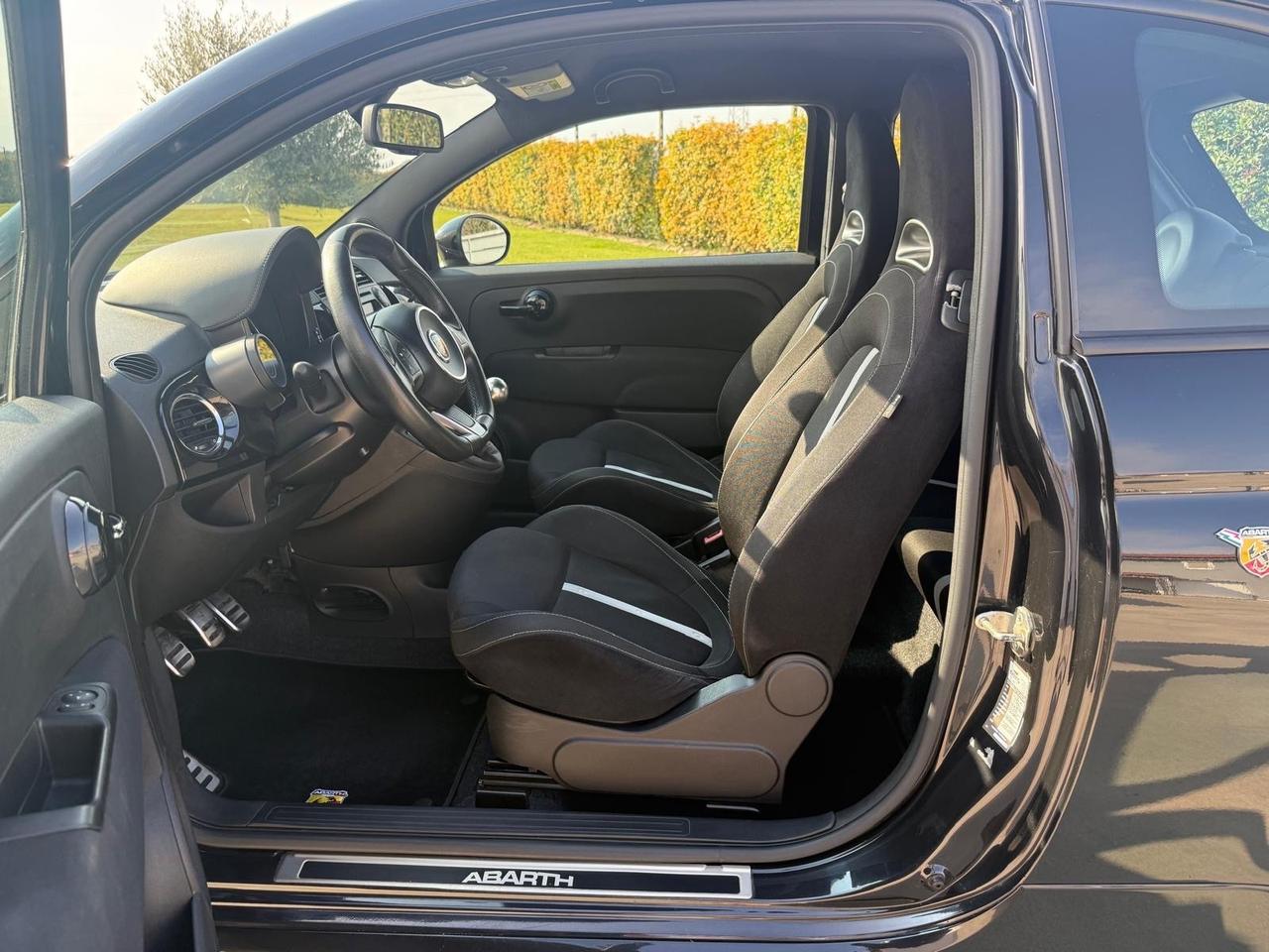 Abarth 500 1.4 T-JET PERFETTA