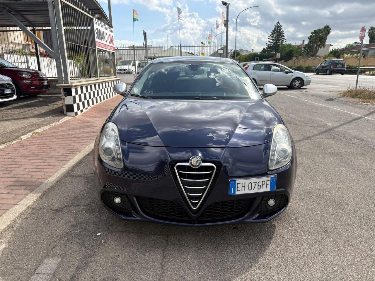 Alfa Romeo Giulietta 2.0 JTDm Distinctive 2011