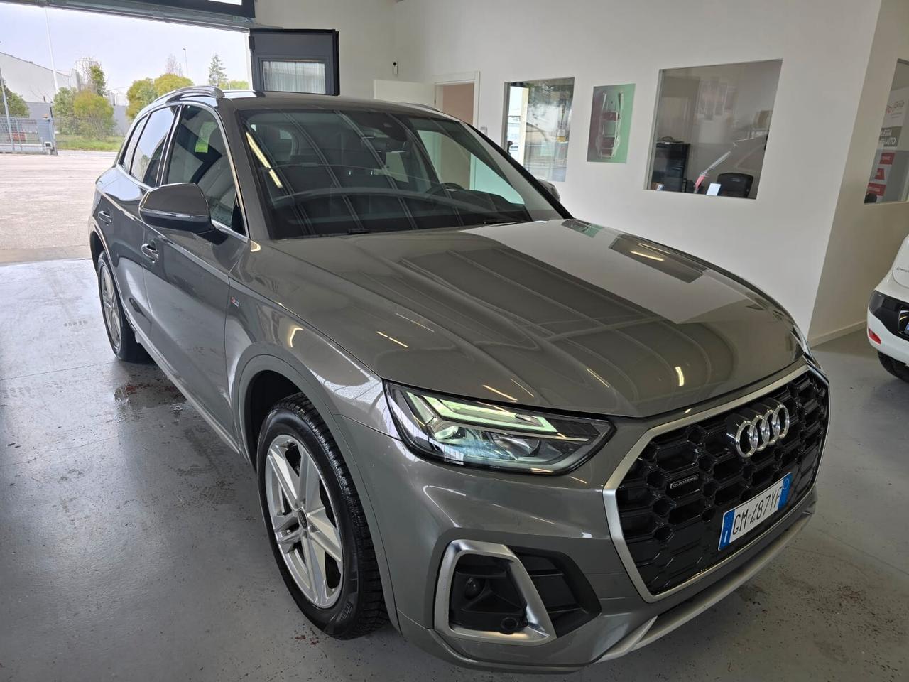 Audi Q5 40 TDI 204 CV quattro S tronic line
