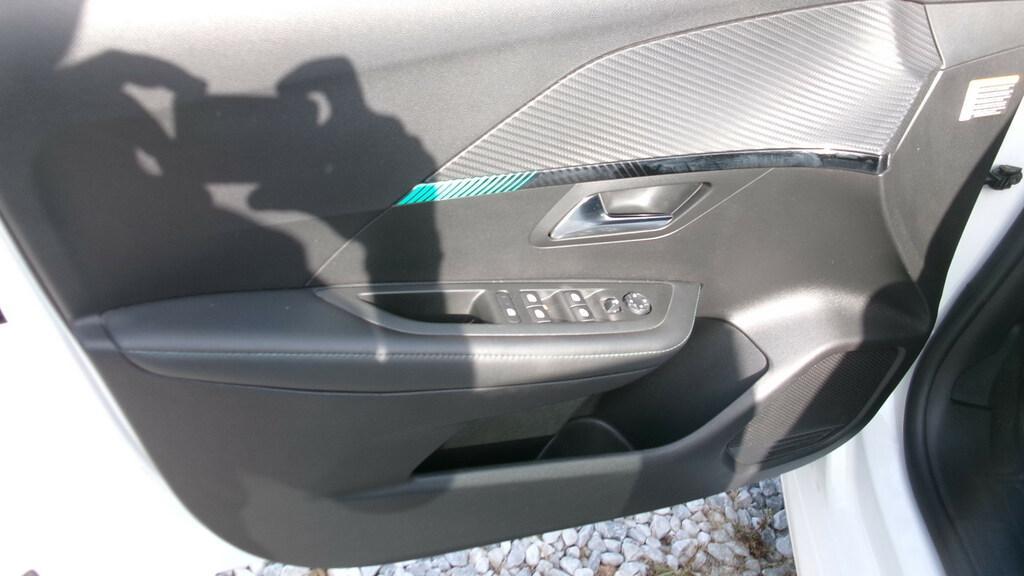 Peugeot 208 5 Porte 1.2 PureTech Allure